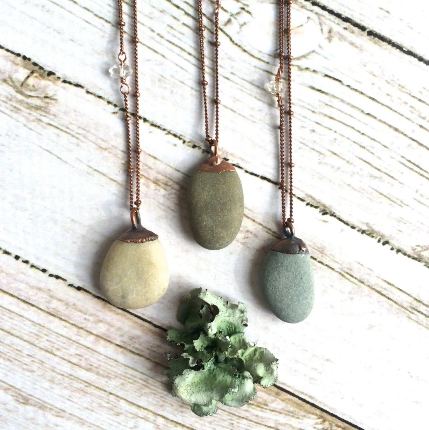 Beach pebble necklace | Raw stone necklace