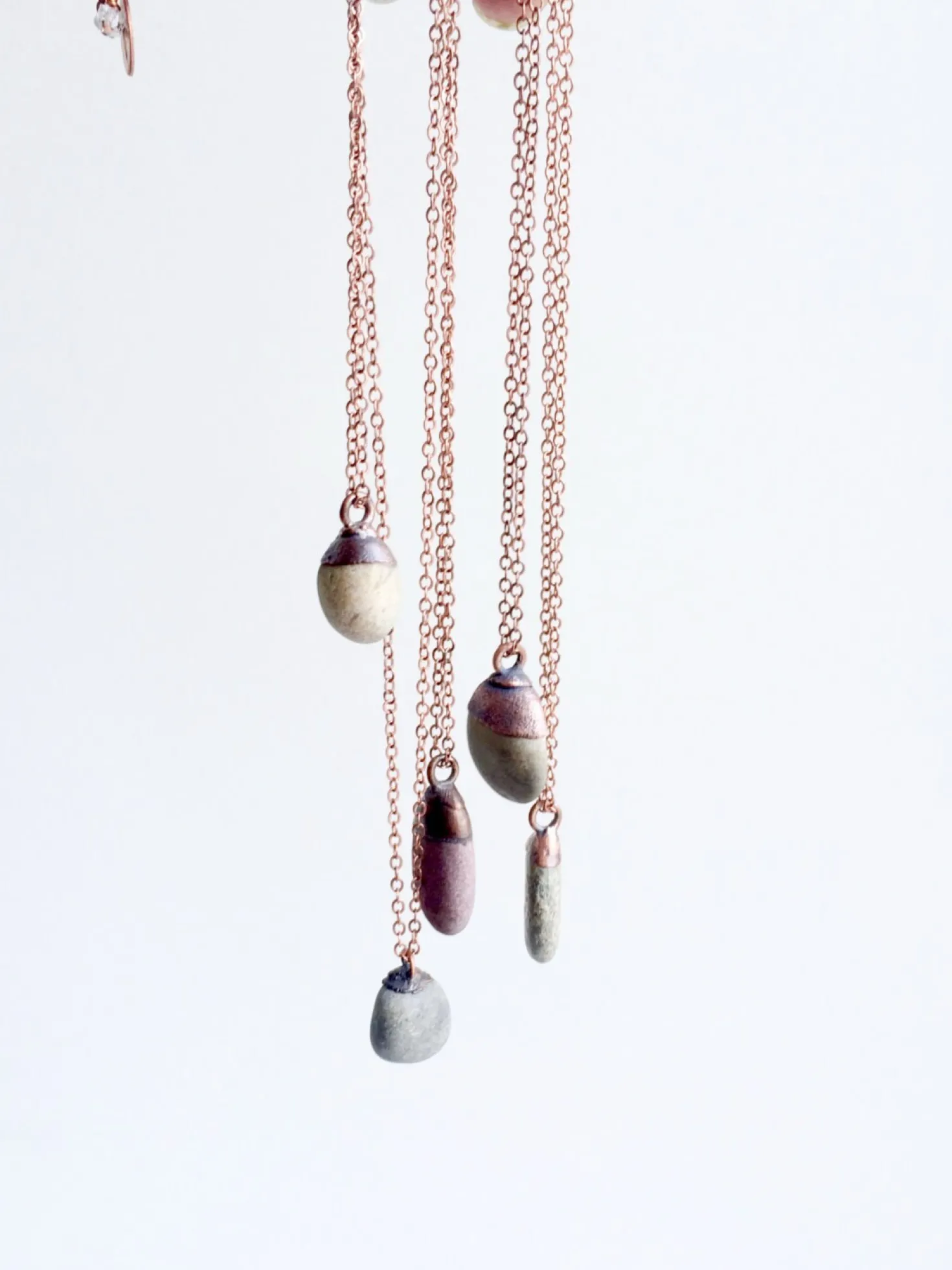 Beach pebble necklace | Raw stone necklace