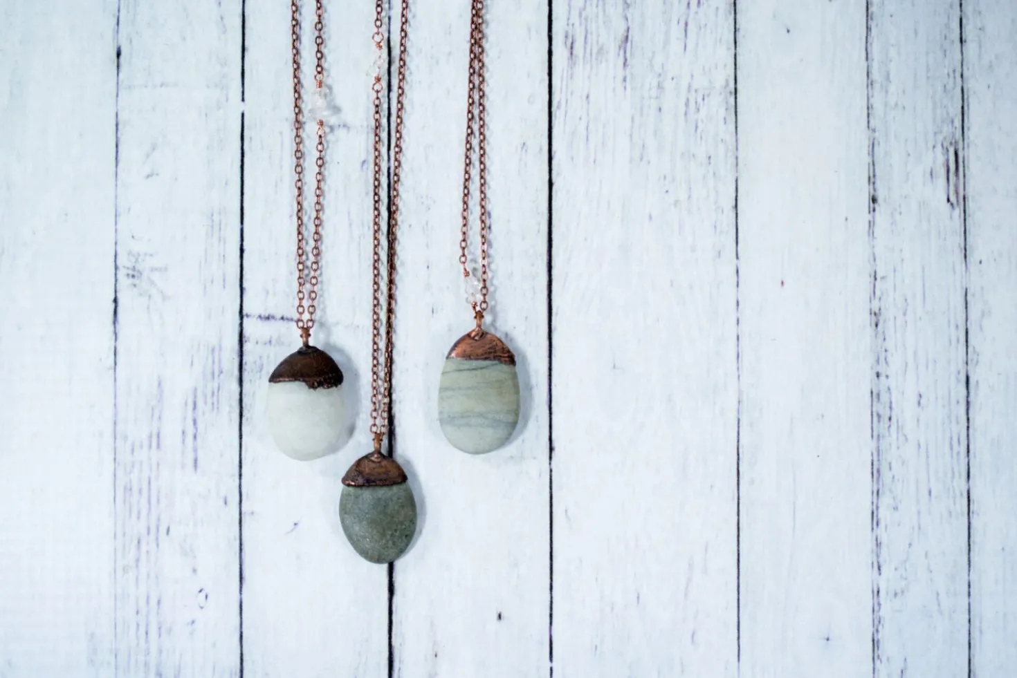 Beach pebble necklace | Raw stone necklace