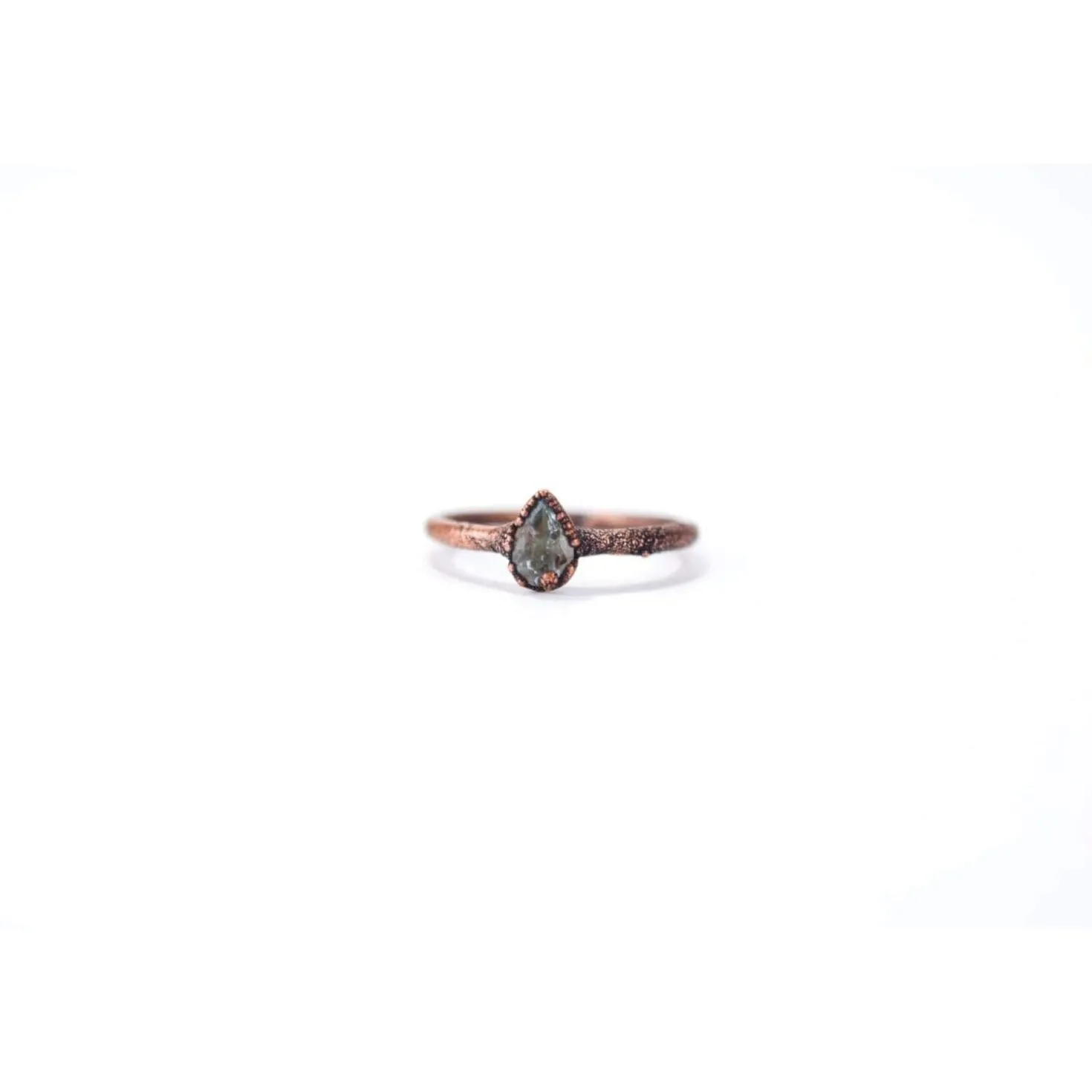 Faceted aquamarine ring | March Birthstone Ring