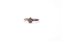 Faceted aquamarine ring | Teardrop stone stacking ring